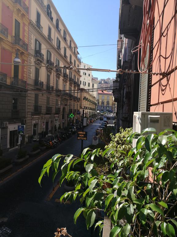 Bed Morelli 49 , Chiaia Napoli