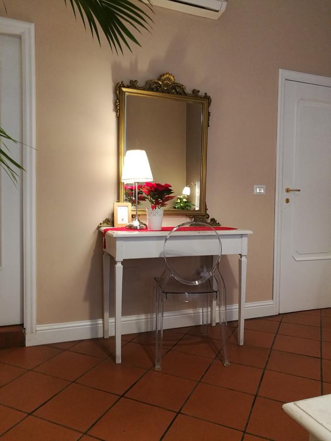 Bed Morelli 49 , Chiaia Bed & Breakfast Napoli